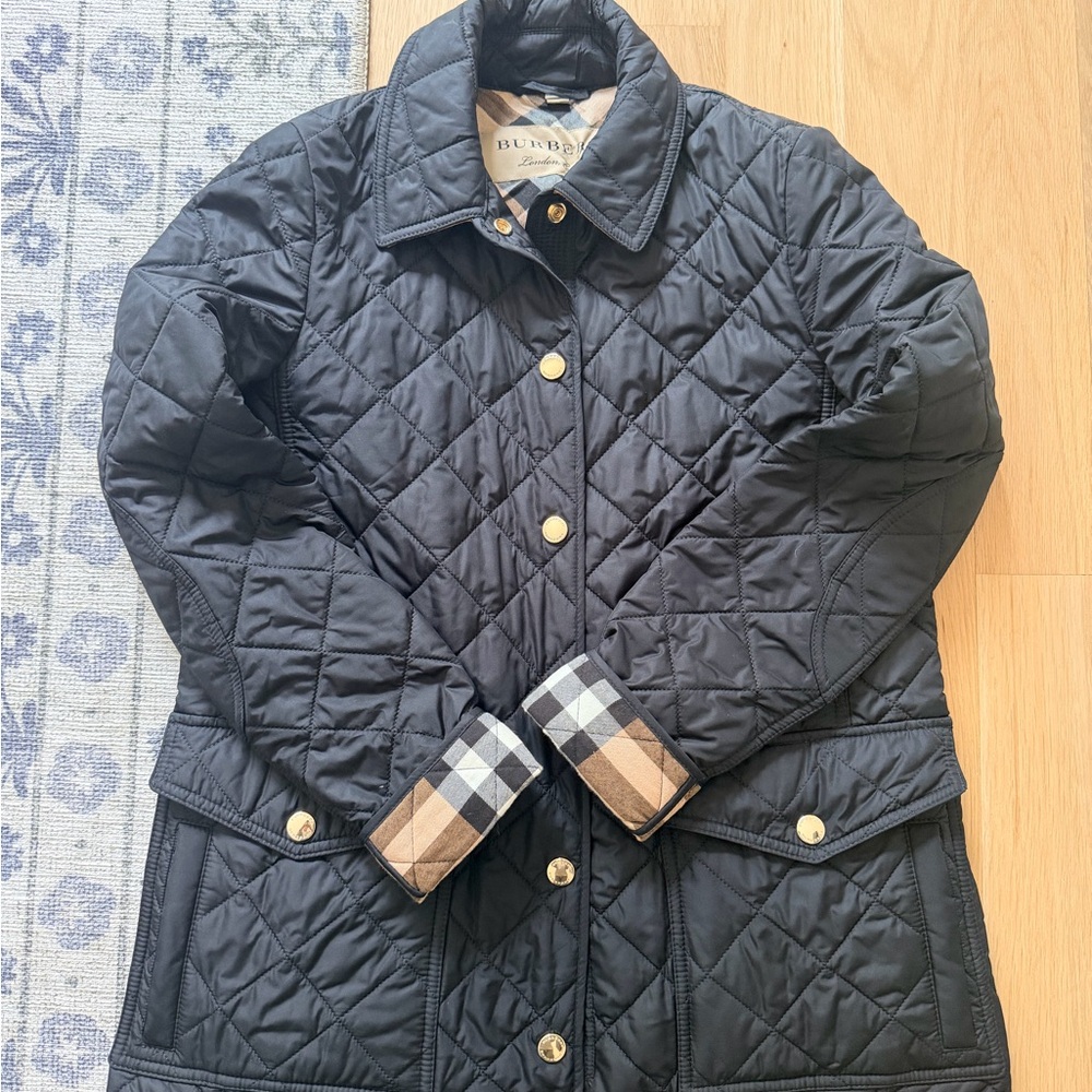 Burberry Coat size small, black. Barely worn/zero signs of wear.